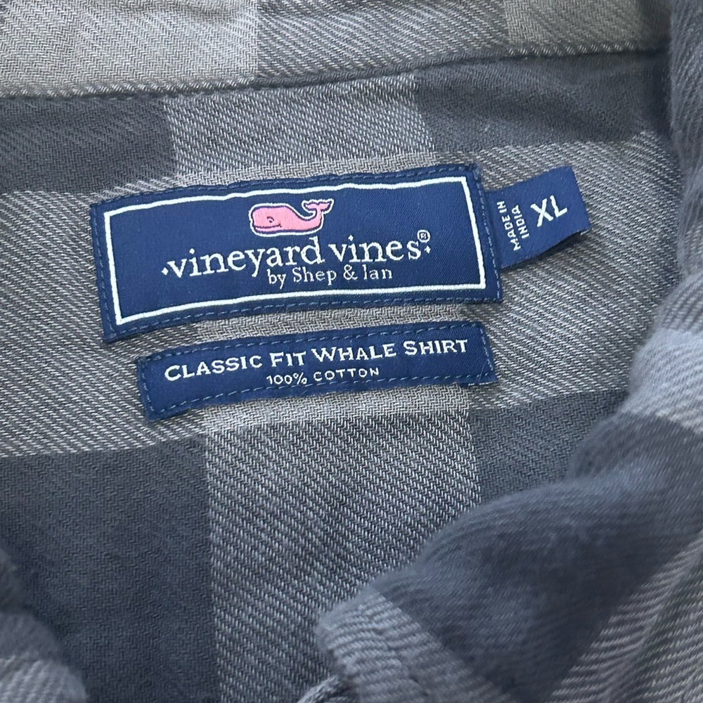 Vineyard Vines Men’s XL Classic Fit Whale Flannel Shirt - Picture 3 of 7